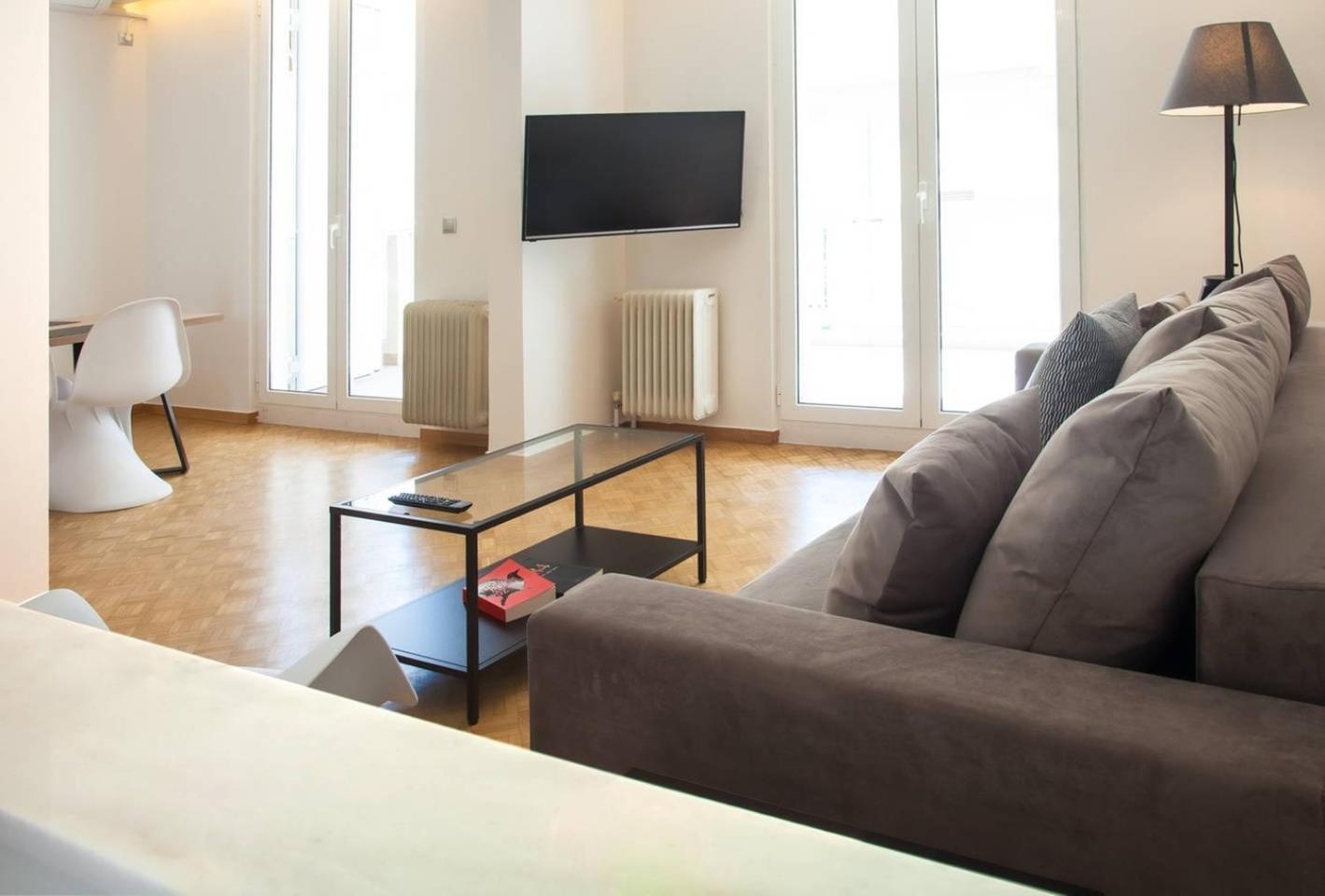 Toni'S Lovely Apartment In Sunny Pangrati Atene Esterno foto
